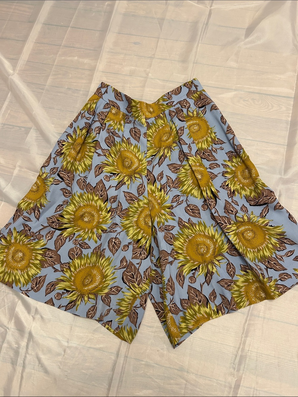 Vintage JH Collectibles Petite Floral Shorts - Light Blue & Yellow